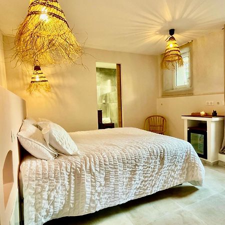 La Parenthese Du Var - Chambre D'Hotes Petits Dejeuners Inclus Et Terrasse Ombragee Saint-Antonin-du-Var Esterno foto