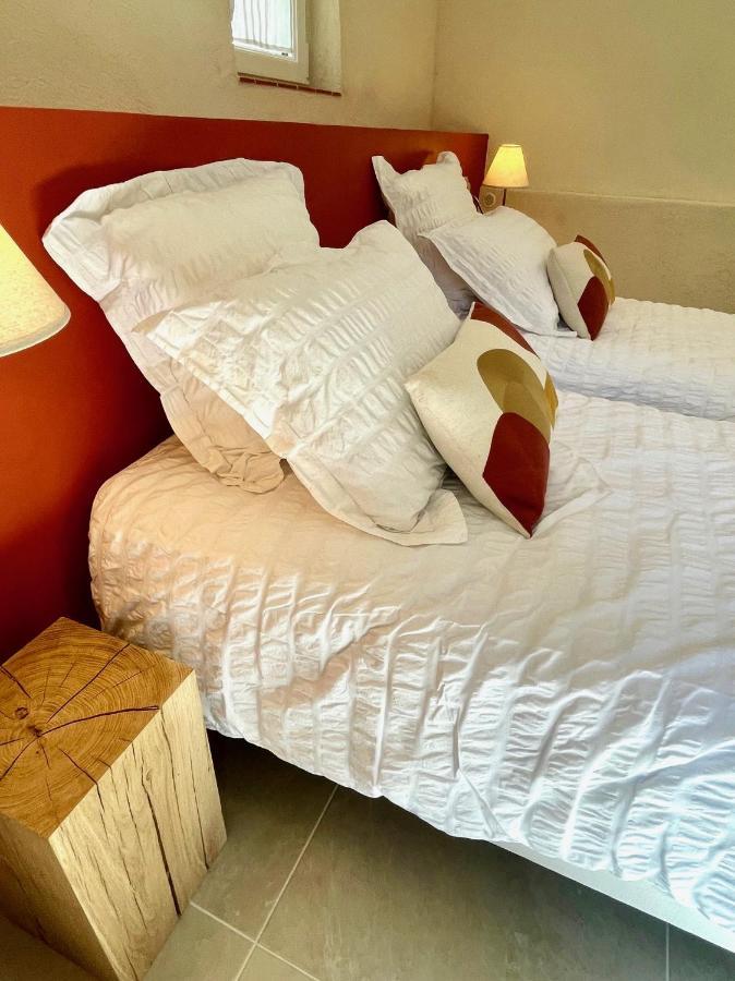 La Parenthese Du Var - Chambre D'Hotes Petits Dejeuners Inclus Et Terrasse Ombragee Saint-Antonin-du-Var Esterno foto