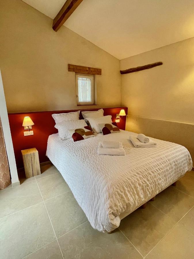 La Parenthese Du Var - Chambre D'Hotes Petits Dejeuners Inclus Et Terrasse Ombragee Saint-Antonin-du-Var Esterno foto