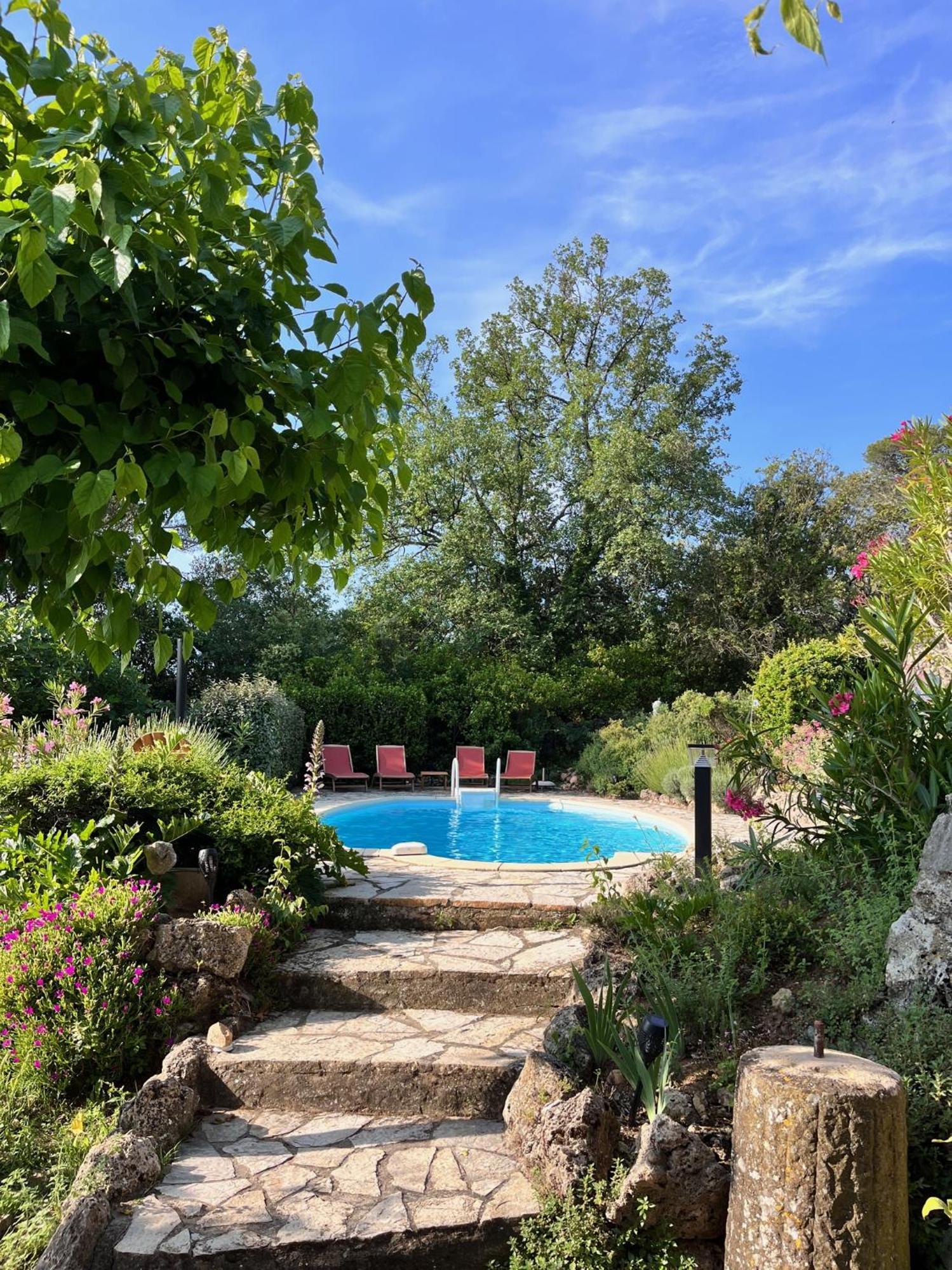 La Parenthese Du Var - Chambre D'Hotes Petits Dejeuners Inclus Et Terrasse Ombragee Saint-Antonin-du-Var Esterno foto